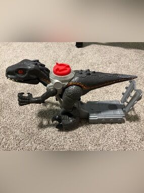 Imaginext Gray and Red Battle Dino Rider — Kids Action Figure Playset